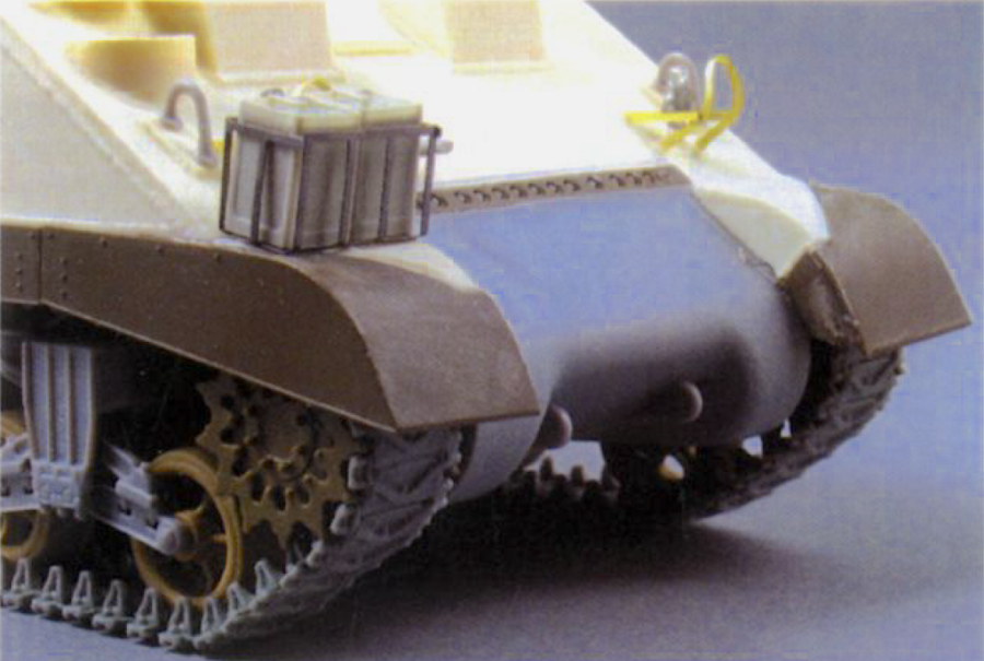 ABOVE: Looking at the front of the tank shows the mixture of components that went into this model to good effect. Aber, Edward, Accurate Armour, Dragon, Tamiya, and Academy all had some input in this model.