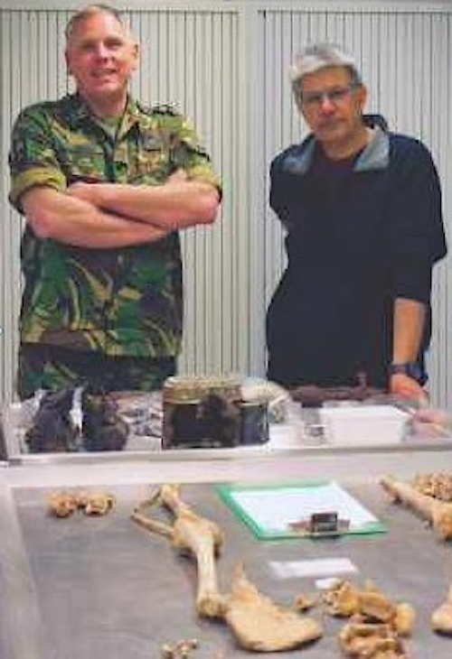 ABOVE: Lieutenant Geert Jonker, Commanding Officer of the Royal Netherlands Army Recovery & Identification Unit, and Dilip Sarkar at the Soesterberg laboratory in May 2016.